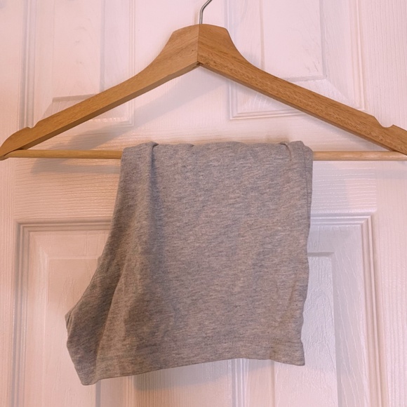 grey shorts - Picture 2 of 4